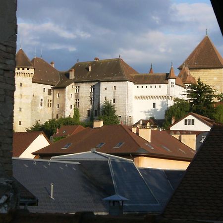 Au Calme En Vieille Ville - Proche Lac - Ambiance Esprit Brocante Аннесі Екстер'єр фото